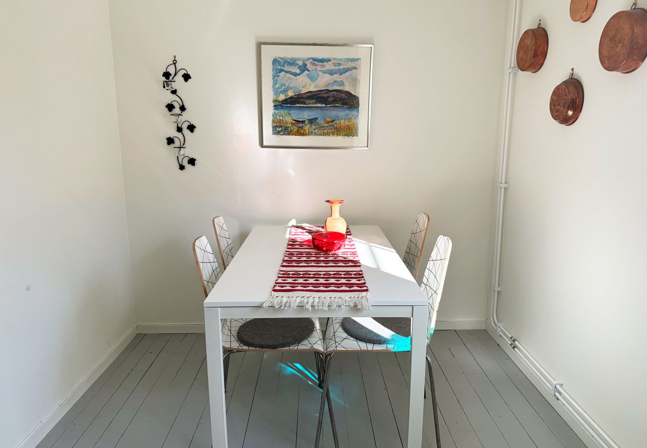 Stuga i Bålsta - Trevligt semesterhus i Bålsta| SE15016