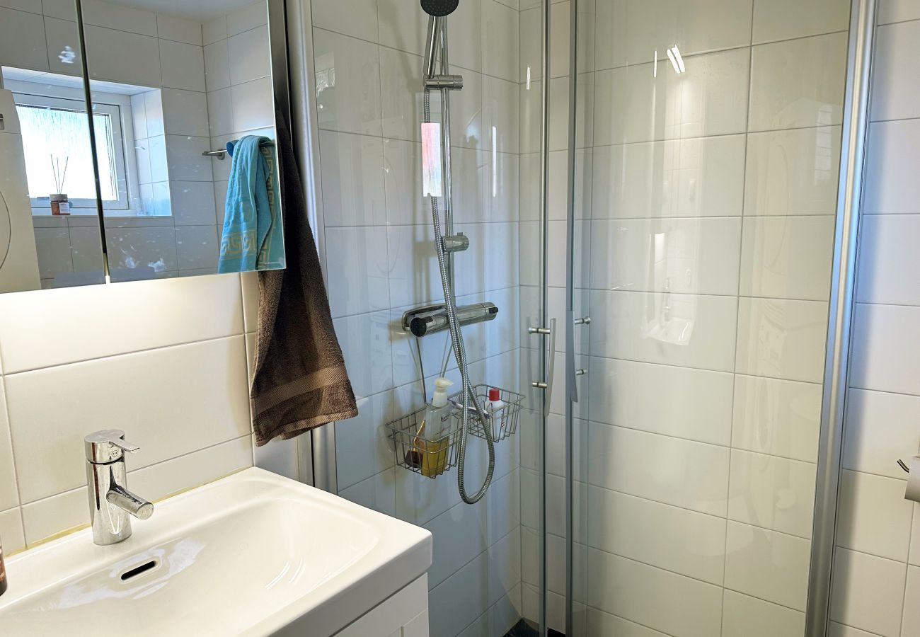 Stuga i Bålsta - Trevligt semesterhus i Bålsta| SE15016