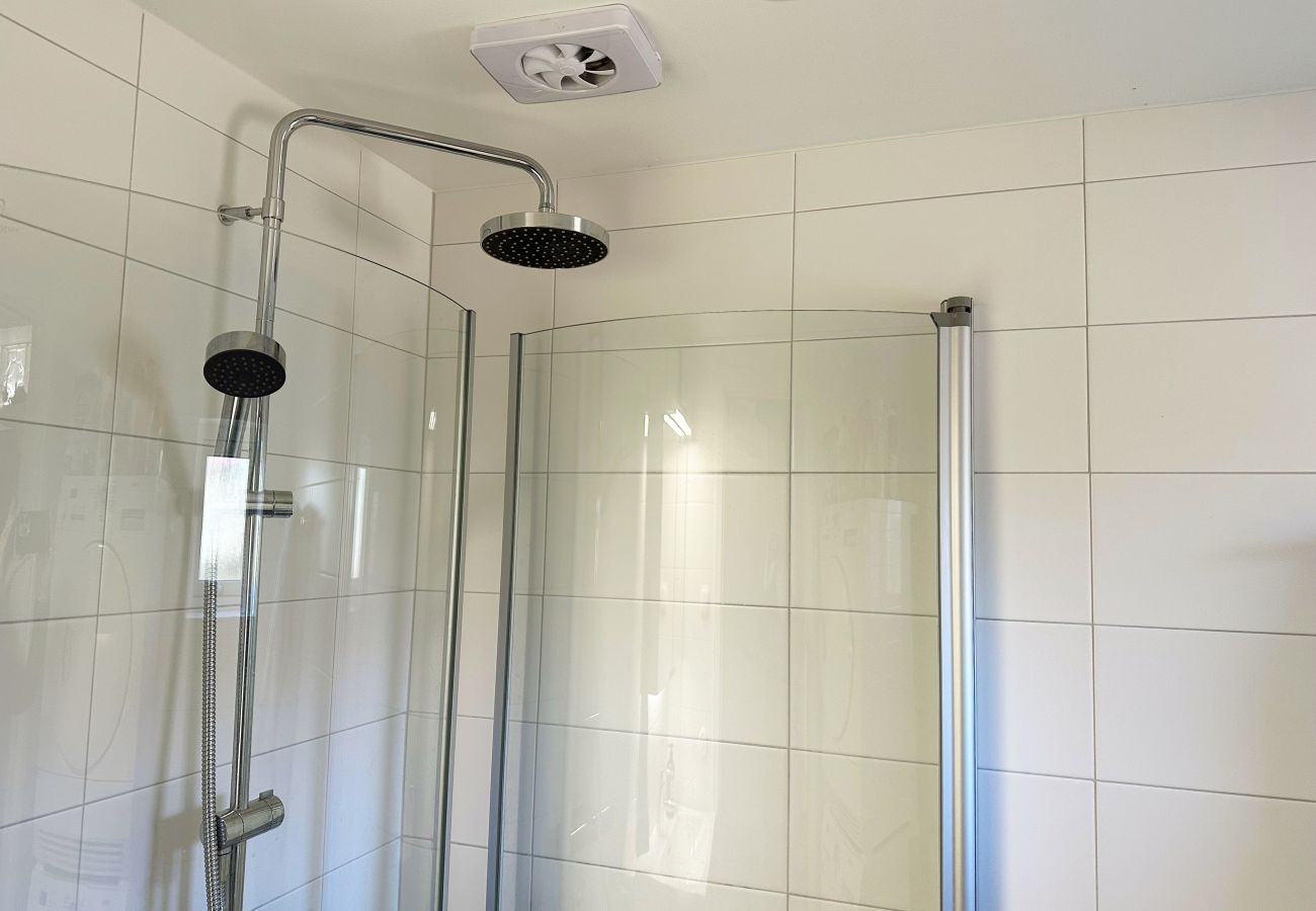 Stuga i Bålsta - Trevligt semesterhus i Bålsta| SE15016