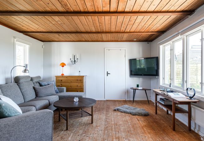 Stuga i Mörbylånga - Trivsam stuga på Öland med panoramautsikt över Kalmarsund | SE04023 Stuga i Mörbylånga - Trivsam stuga på Öland med panoramautsikt över Kalmarsund | SE04023