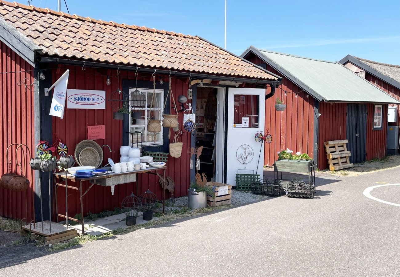Stuga i Byxelkrok - Fin stuga belägen på norra Öland intill Byxelkrok | SE04024