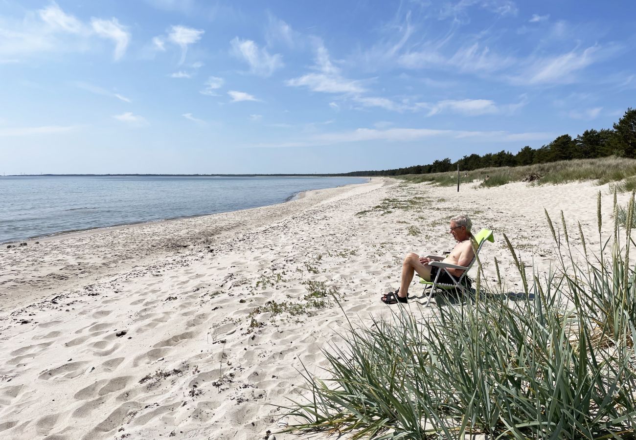 Stuga i Byxelkrok - Fin stuga belägen på norra Öland intill Byxelkrok | SE04024