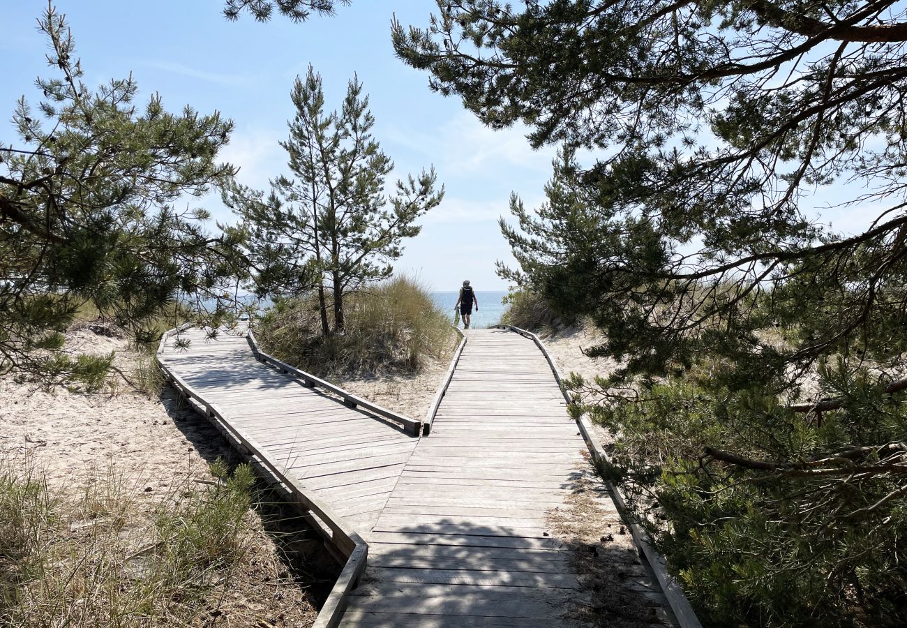 Stuga i Byxelkrok - Fin stuga belägen på norra Öland intill Byxelkrok | SE04024