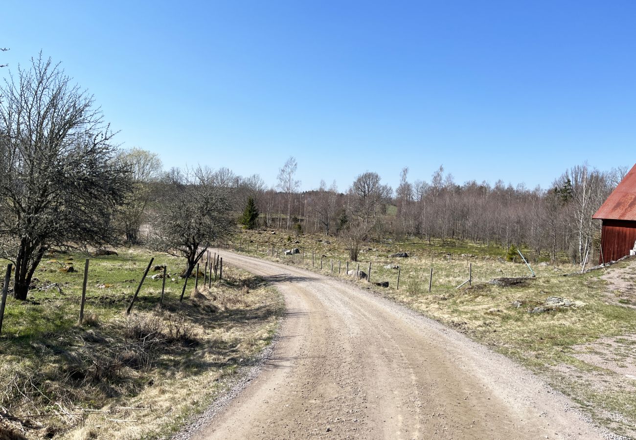 Stuga i Virserum - Äldre mangårdsbyggnad i Virserum med närhet till sjö | SE05034