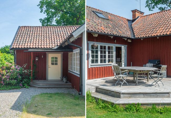 Stuga i Mölnbo - Idylliskt hus i Mölnbo med uppvärmd pool nära Gnesta | SE13025  Stuga i Mölnbo - Idylliskt hus i Mölnbo med uppvärmd pool nära Gnesta | SE13025