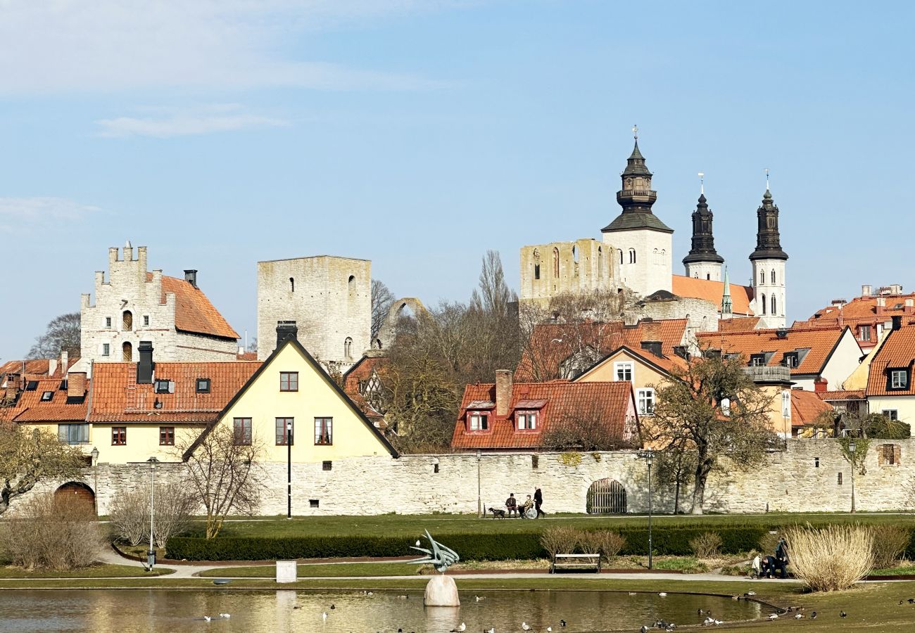 Stuga i Slite - Trevligt semesterhus nära Åminne på östra Gotland | SE12016