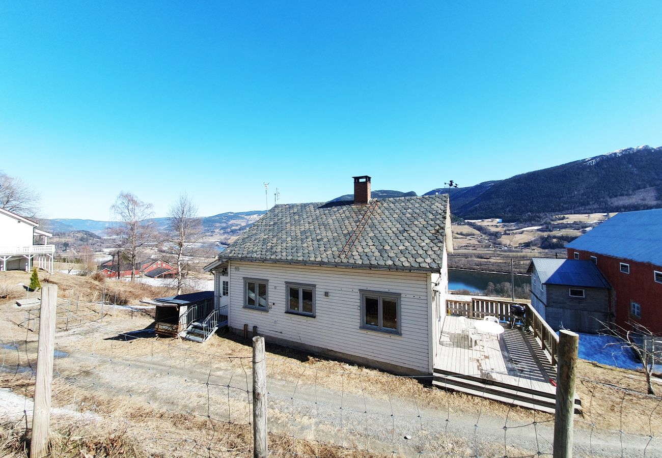 Stuga i Fåvang - Mysig stuga i Fångvang vid fjäll och fjord | NO08001