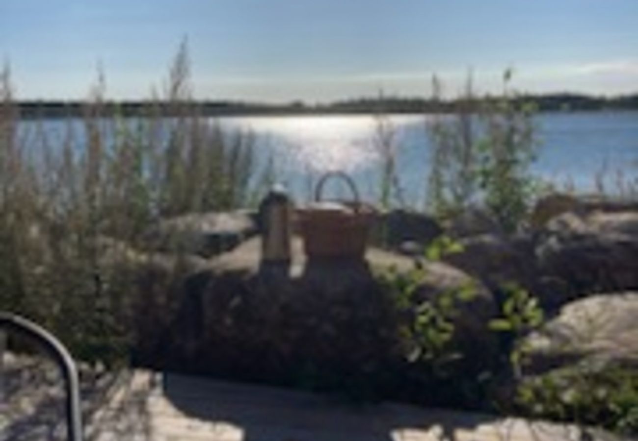 Studio i Täfteå - Fiskebod med direkt anslutning till havet | SE23003