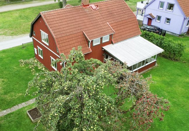 Stuga i Lönashult - Trevligt semesterhus med utsikt över sjön Åsnen i Hulevik, Lönashult | SE06056 Stuga i Lönashult - Trevligt semesterhus med utsikt över sjön Åsnen i Hulevik, Lönashult | SE06056