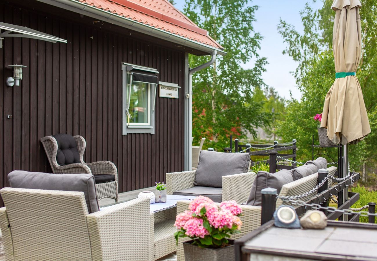 Stuga i Axmar - Havsnära semesterhus i Axmar, Gävle med 10 bäddar | SE20004 