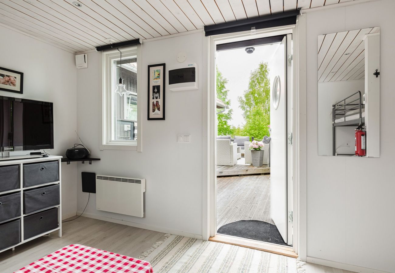 Stuga i Axmar - Havsnära semesterhus i Axmar, Gävle med 10 bäddar | SE20004 