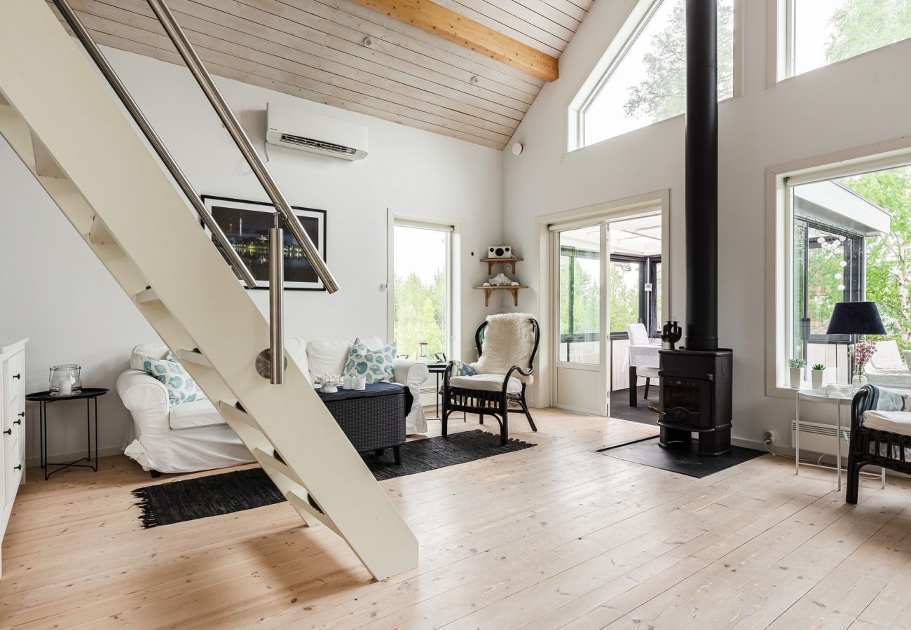 Stuga i Axmar - Havsnära semesterhus i Axmar, Gävle med 10 bäddar | SE20004 