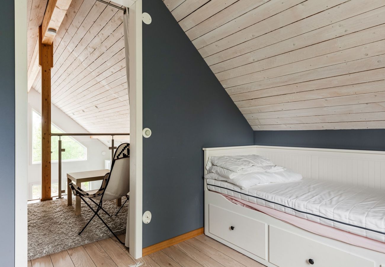 Stuga i Axmar - Havsnära semesterhus i Axmar, Gävle med 10 bäddar | SE20004 