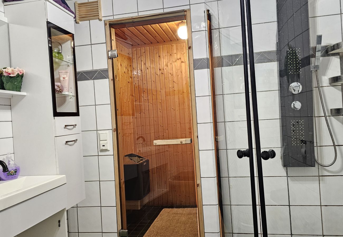 Stuga i Tanumshede - Unik villa med spa och bastu i Tanumshede | SE09038