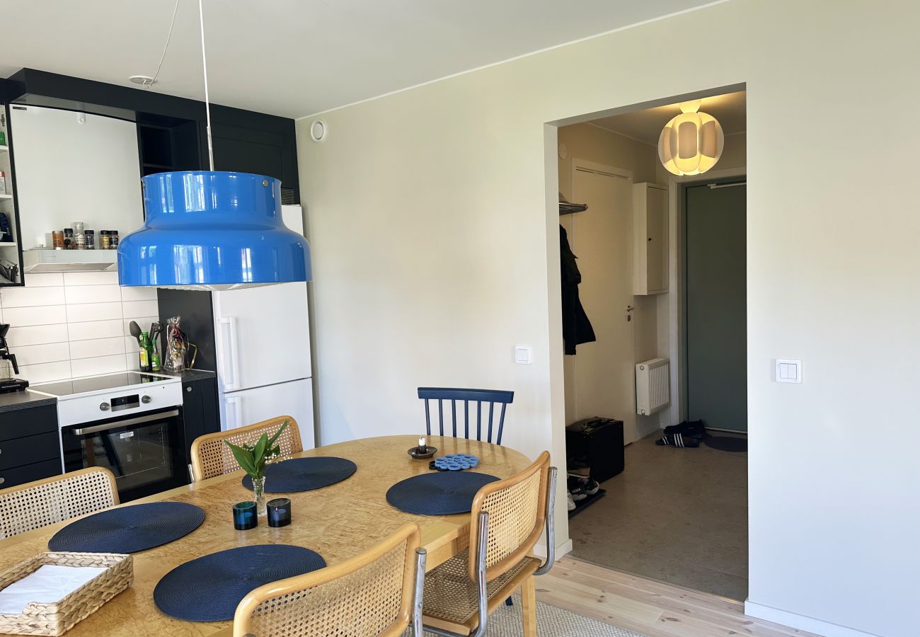 Stuga i Hamburgsund - Mysigt parhus på Hamburgerö i unik miljö | SE09037
