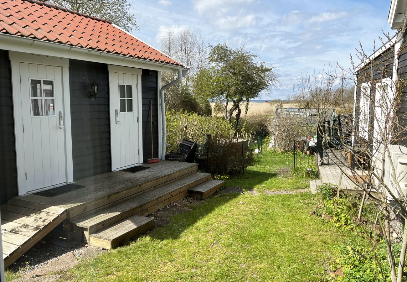 Stuga i Färjestaden - Mysig stuga i Färjestaden med närhet till hav I SE04031