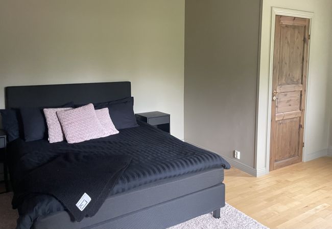 Stuga i Knutby - Härligt hus vid Burviks golfbana av hög standard med sjöutsikt | SE13010 Stuga i Knutby - Härligt hus vid Burviks golfbana av hög standard med sjöutsikt | SE13010
