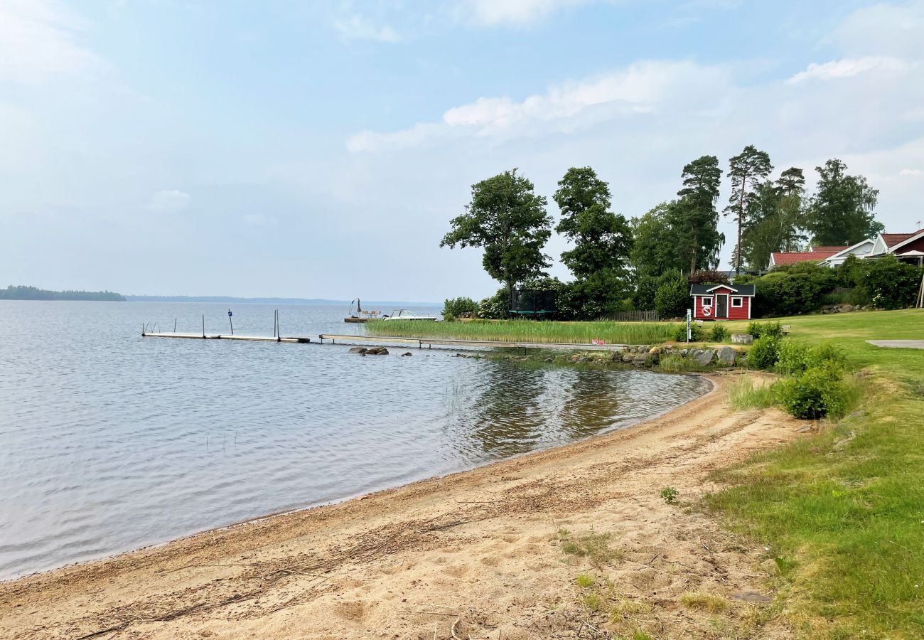 Stuga i Ljungby - Trevligt semesterhus i Tallbacken utanför Ljungby | SE06059