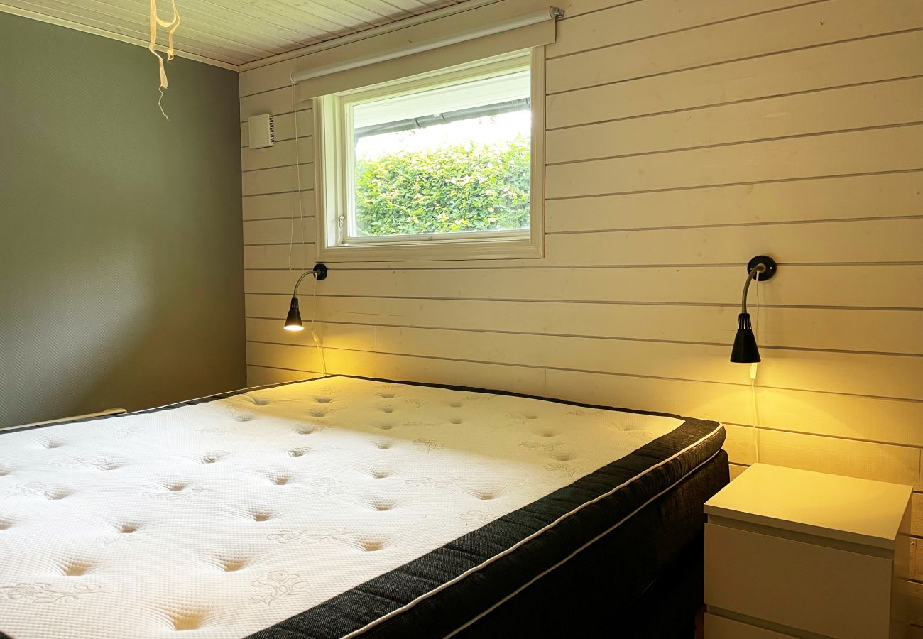 Stuga i Ljungby - Trevligt semesterhus i Tallbacken utanför Ljungby | SE06059