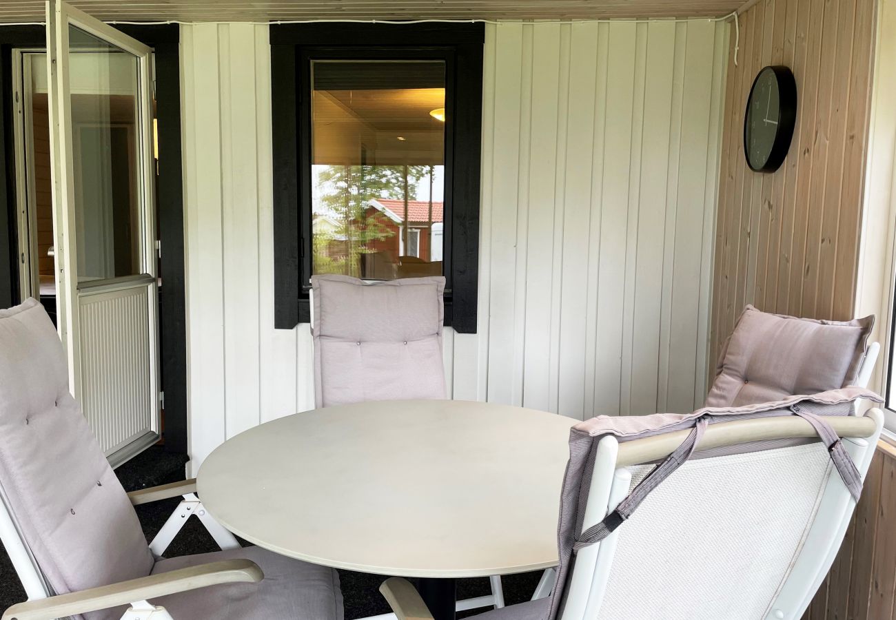 Stuga i Ljungby - Trevligt semesterhus i Tallbacken utanför Ljungby | SE06059