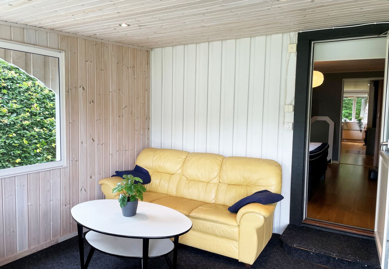 Stuga i Ljungby - Trevligt semesterhus i Tallbacken utanför Ljungby | SE06059