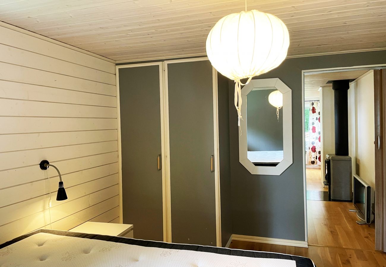 Stuga i Ljungby - Trevligt semesterhus i Tallbacken utanför Ljungby | SE06059