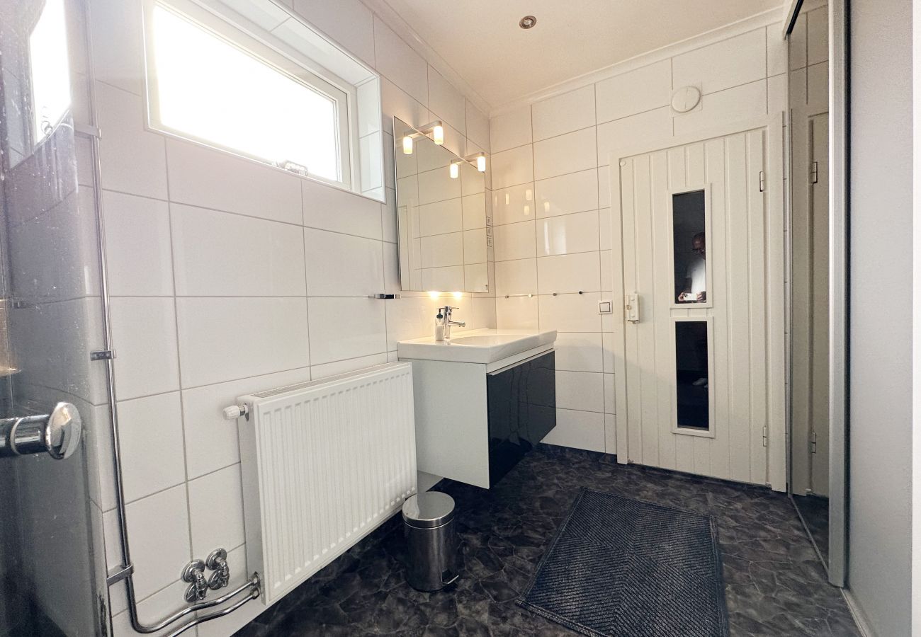 Stuga i Visby - Trevlig och rymlig stuga, Visby och Tofta | SE12019
