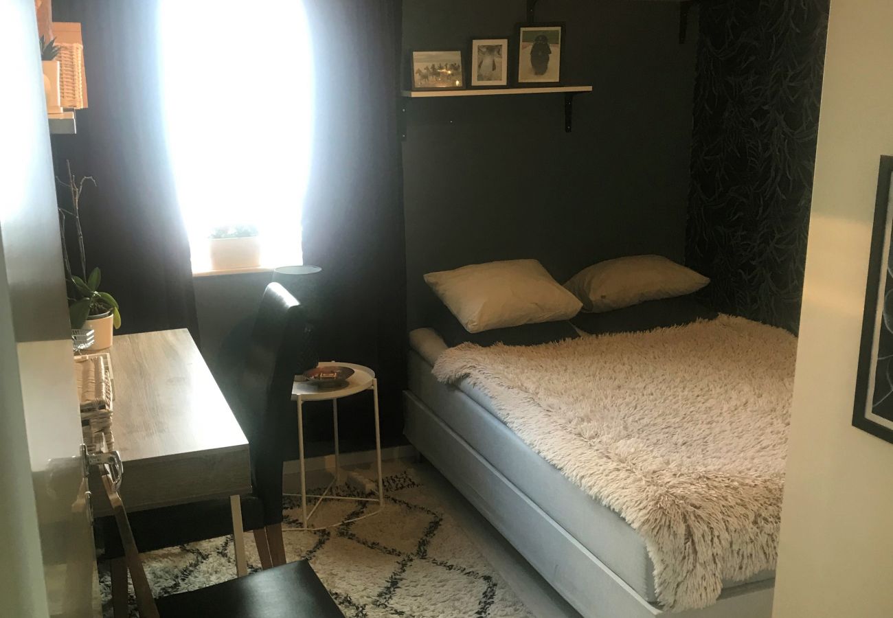 Stuga i Rimbo - Modernt semesterboende i Ekebyholm, Rimbo | SE13035