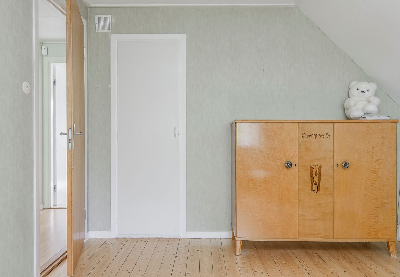 Stuga i Ockelbo - Modernt och välutrustat semesterhus i Ockelbo | SE20005
