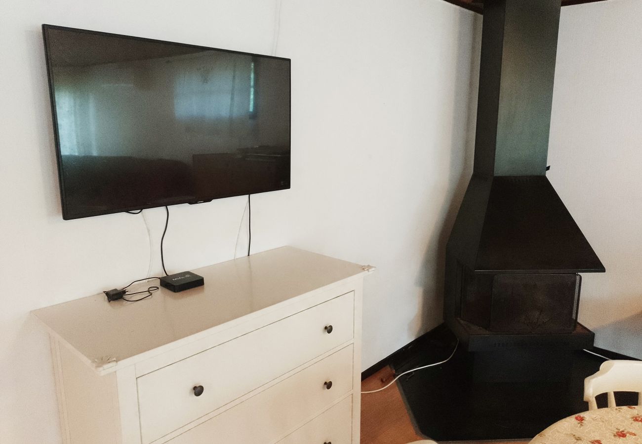 Stuga i Örebro - Semesterhus i Grythem, Örebro, med gångavstånd till sjö | SE11018
