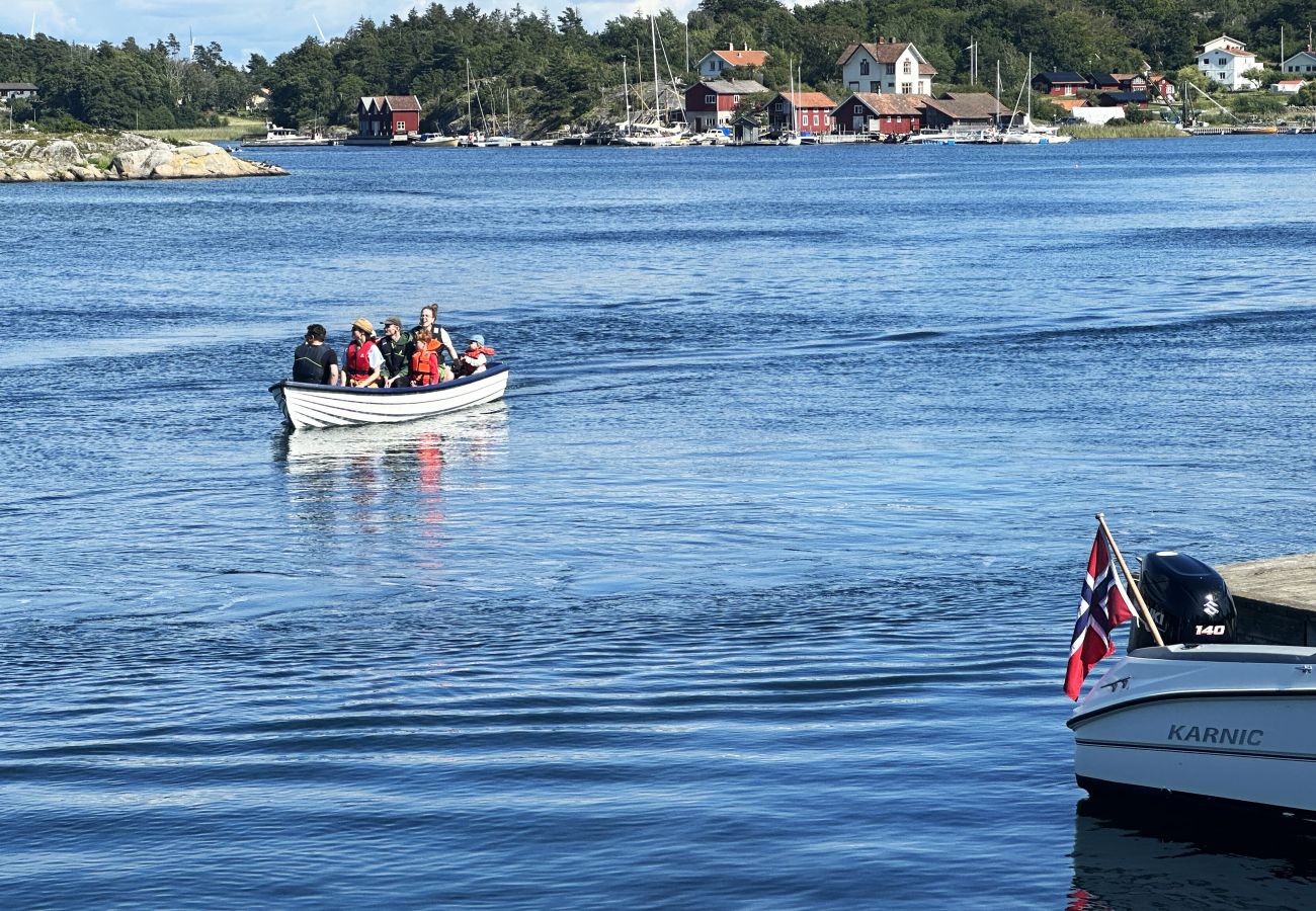 Stuga i Tanumshede - Mysig stuga med villastandard på Raftötången | SE09041