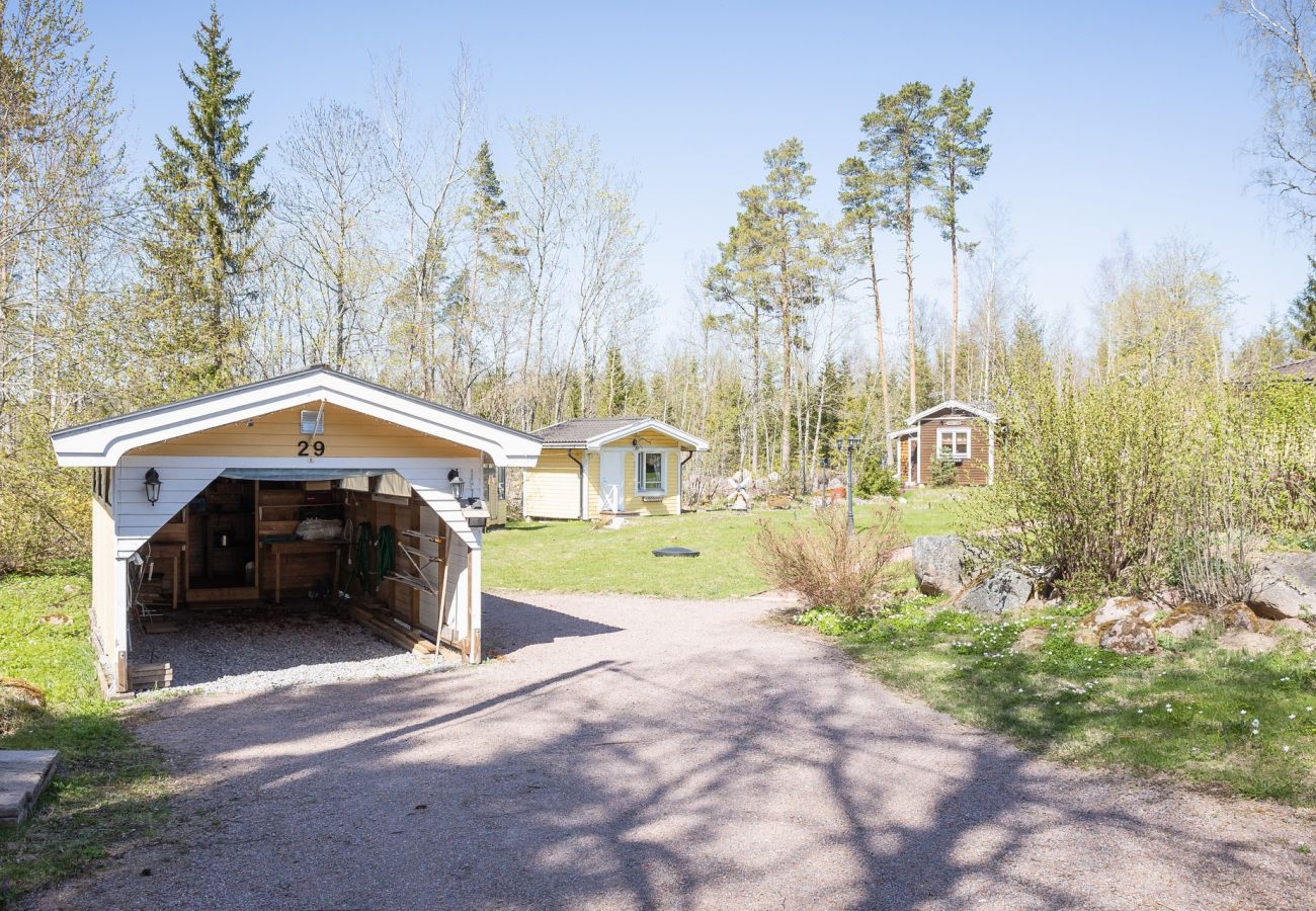 Stuga i Skebobruk - Mysigt semesterboende i Skebobruk, Norrtälje | SE13036 