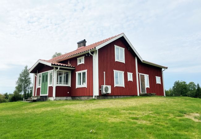 Stuga i Strömsnäsbruk - Trevlig stuga i Tannsjö, Strömsnäsbruk | SE06041 Stuga i Strömsnäsbruk - Trevlig stuga i Tannsjö, Strömsnäsbruk | SE06041