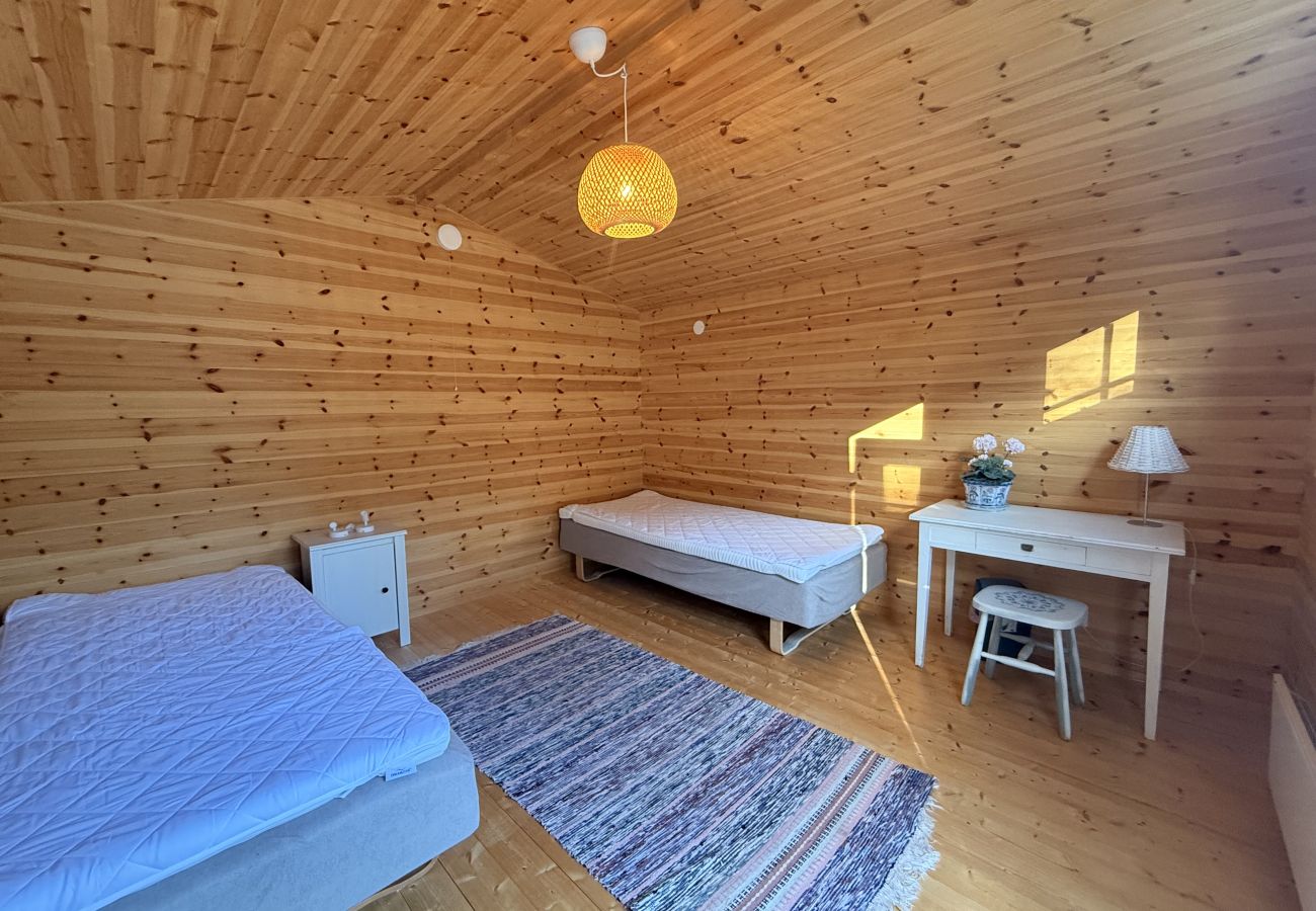 Stuga i Vejbystrand - Mysigt boende med gångavstånd till havet | SE01057
