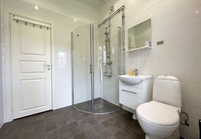 Stuga i Timmersdala - Trevlig semesterbostad vid sjön Vristulven | SE08049 Stuga i Timmersdala - Trevlig semesterbostad vid sjön Vristulven | SE08049