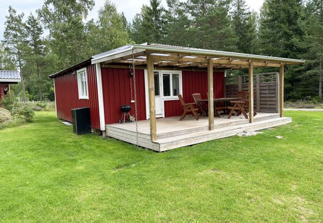 Stuga i Timmersdala - Trevlig semesterbostad vid sjön Vristulven | SE08049 Stuga i Timmersdala - Trevlig semesterbostad vid sjön Vristulven | SE08049