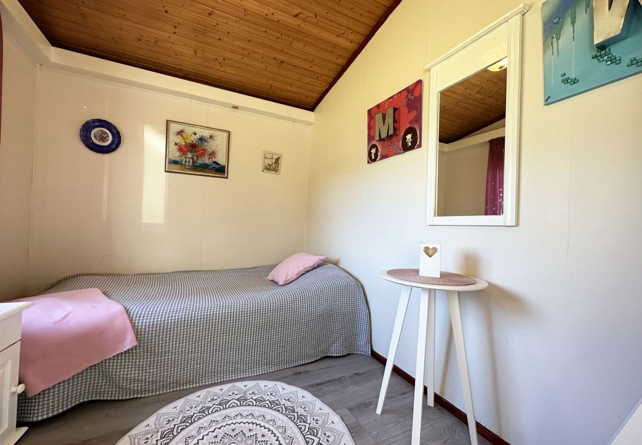 Stuga i Kil - Mysig stuga i Kil nära sjön Fryken | SE18027