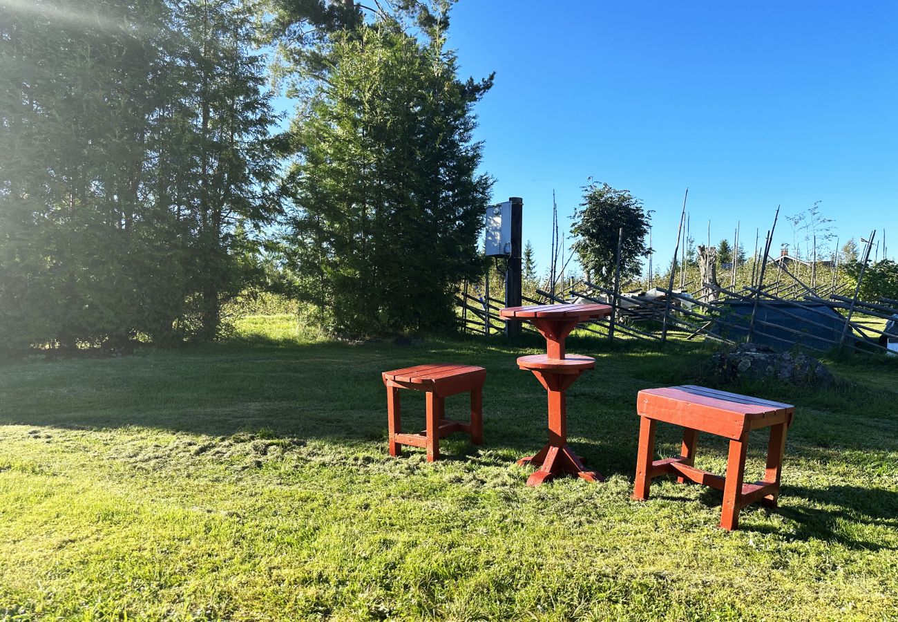 Stuga i Kil - Mysig stuga i Kil nära sjön Fryken | SE18027