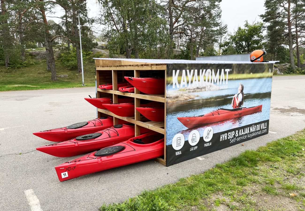 Stuga i Oskarshamn - Renoverad och fin stuga belägen på liten havstomt utanför Oskarshamn I SE05045