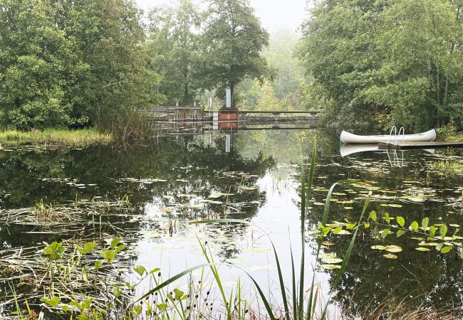 Stuga i Fårbo - Fin stuga belägen i gammal kvarnmiljö | SE05048