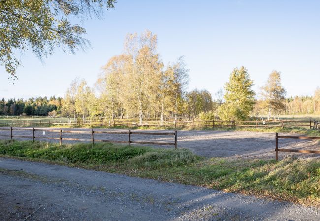 Stuga i Rånäs - Mysigt hus med naturen som granne, Rånäs-Rimbo | SE13038