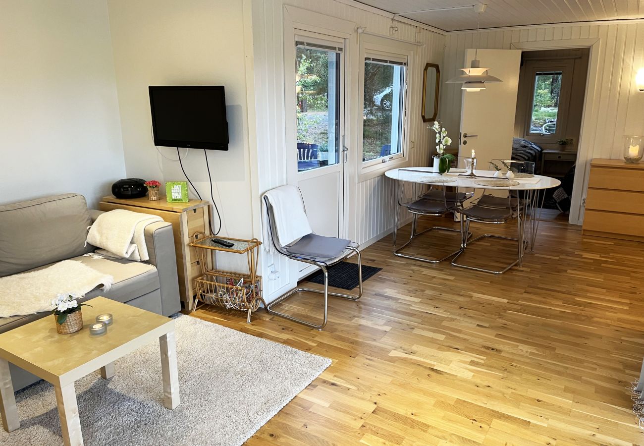 Stuga i Oskarshamn - Fin stuga belägen på en havstomt utanför Oskarshamn | SE05047