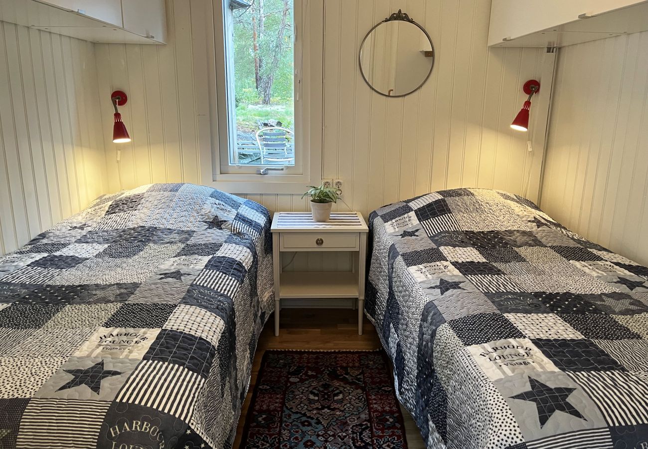 Stuga i Oskarshamn - Fin stuga belägen på en havstomt utanför Oskarshamn | SE05047