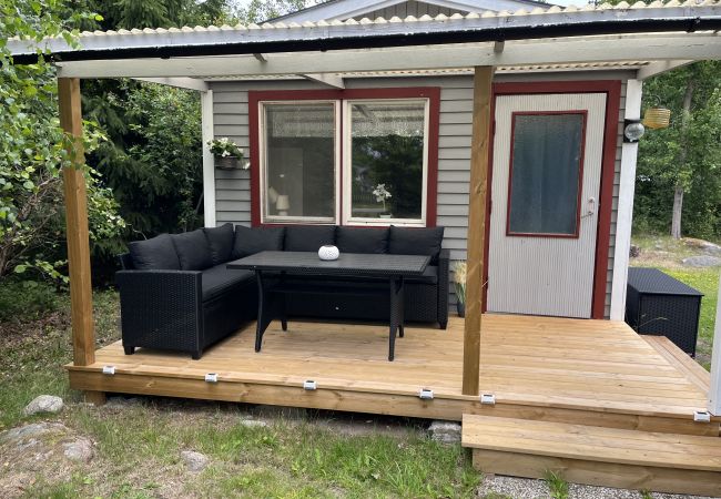 Stuga i Färjestaden - Trevlig stuga med gångavstånd till Färjestaden | SE04040 Stuga i Färjestaden - Trevlig stuga med gångavstånd till Färjestaden | SE04040