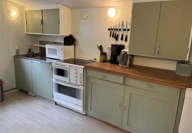 Stuga i Färjestaden - Trevlig stuga med gångavstånd till Färjestaden | SE04040 Stuga i Färjestaden - Trevlig stuga med gångavstånd till Färjestaden | SE04040