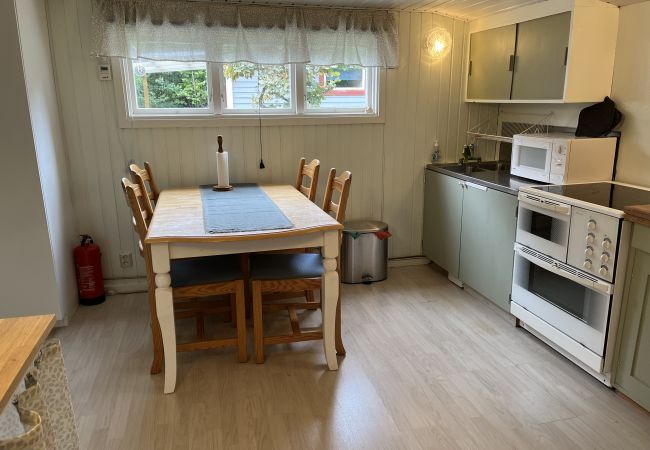 Stuga i Färjestaden - Trevlig stuga med gångavstånd till Färjestaden | SE04040 Stuga i Färjestaden - Trevlig stuga med gångavstånd till Färjestaden | SE04040