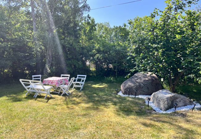 Stuga i Färjestaden - Trevlig stuga med gångavstånd till Färjestaden | SE04040 Stuga i Färjestaden - Trevlig stuga med gångavstånd till Färjestaden | SE04040