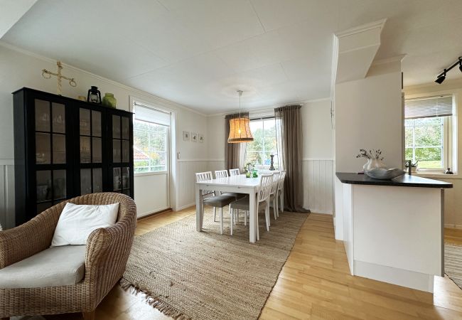 Stuga i Fjällbacka - Modern och mysig stuga nära vackra Fjällbacka | SE09044 Stuga i Fjällbacka - Modern och mysig stuga nära vackra Fjällbacka | SE09044