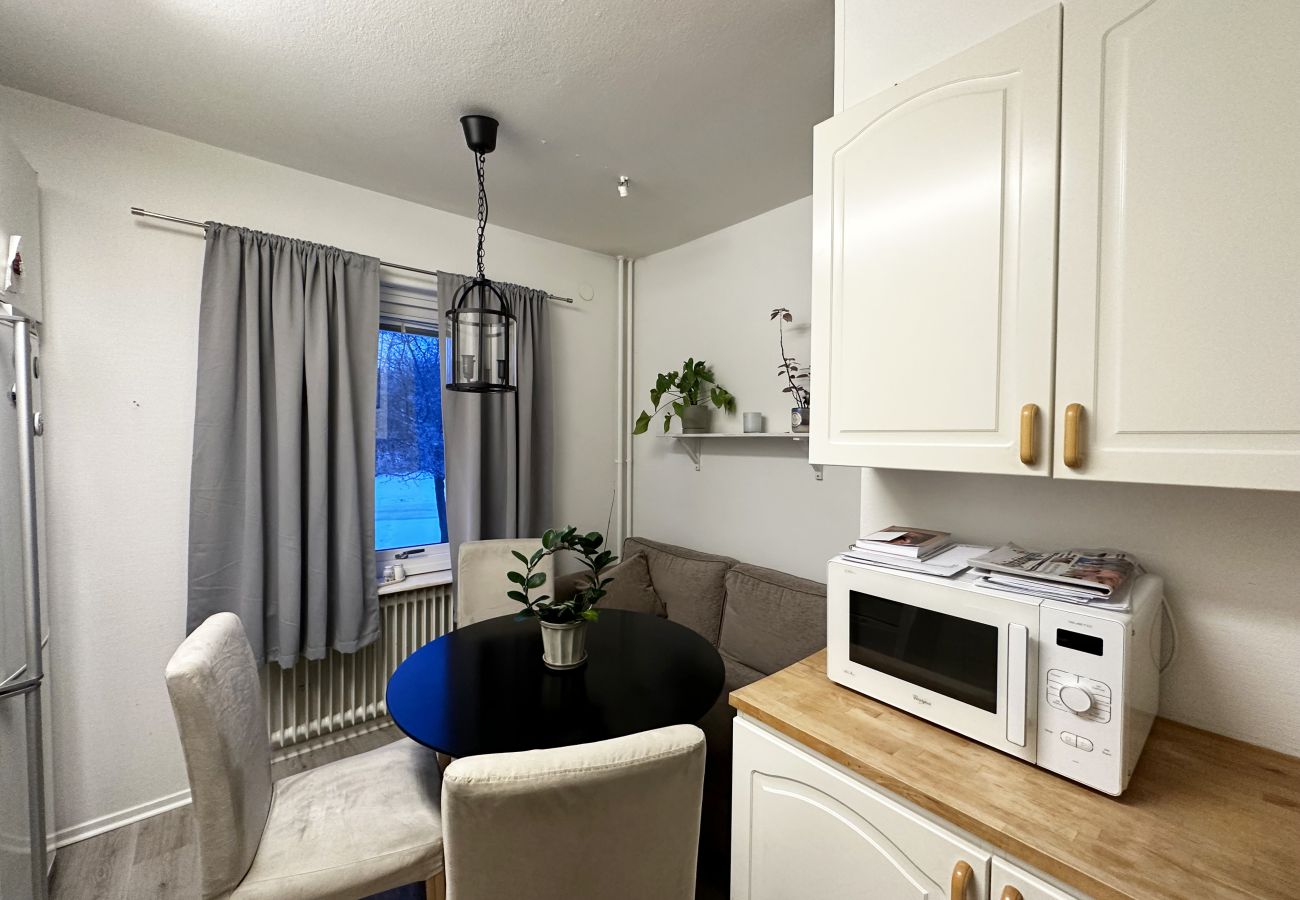 Lägenhet i Motala - Trevlig lägenhet i mysiga Motala nära Motala Ström och centrum | SE10018 