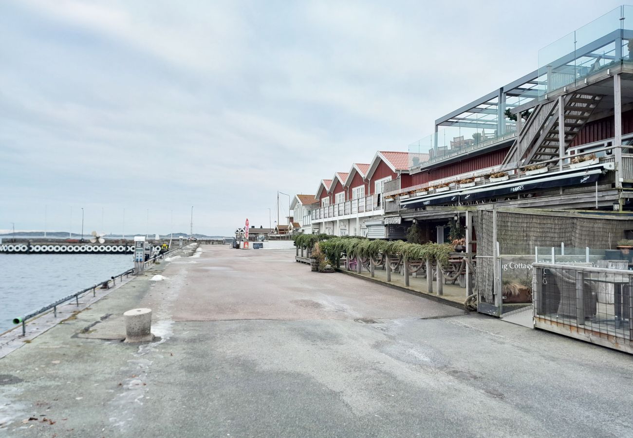 Lägenhet i Hönö - Rymlig semesterlägenhet på pittoreska Hönö | SE08073